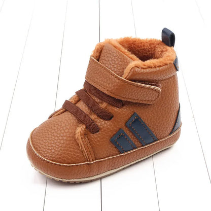 Zapatos Altos para Bebé – Brinda Comodidad y un Estilo Único a tu Bebé