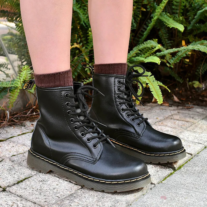 Botas Ortopédicas Estilo Martin – Comodidad Óptima y Soporte Diario